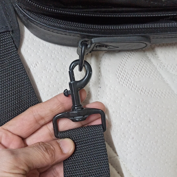 Targus Laptop Bag - Picture 7 of 9